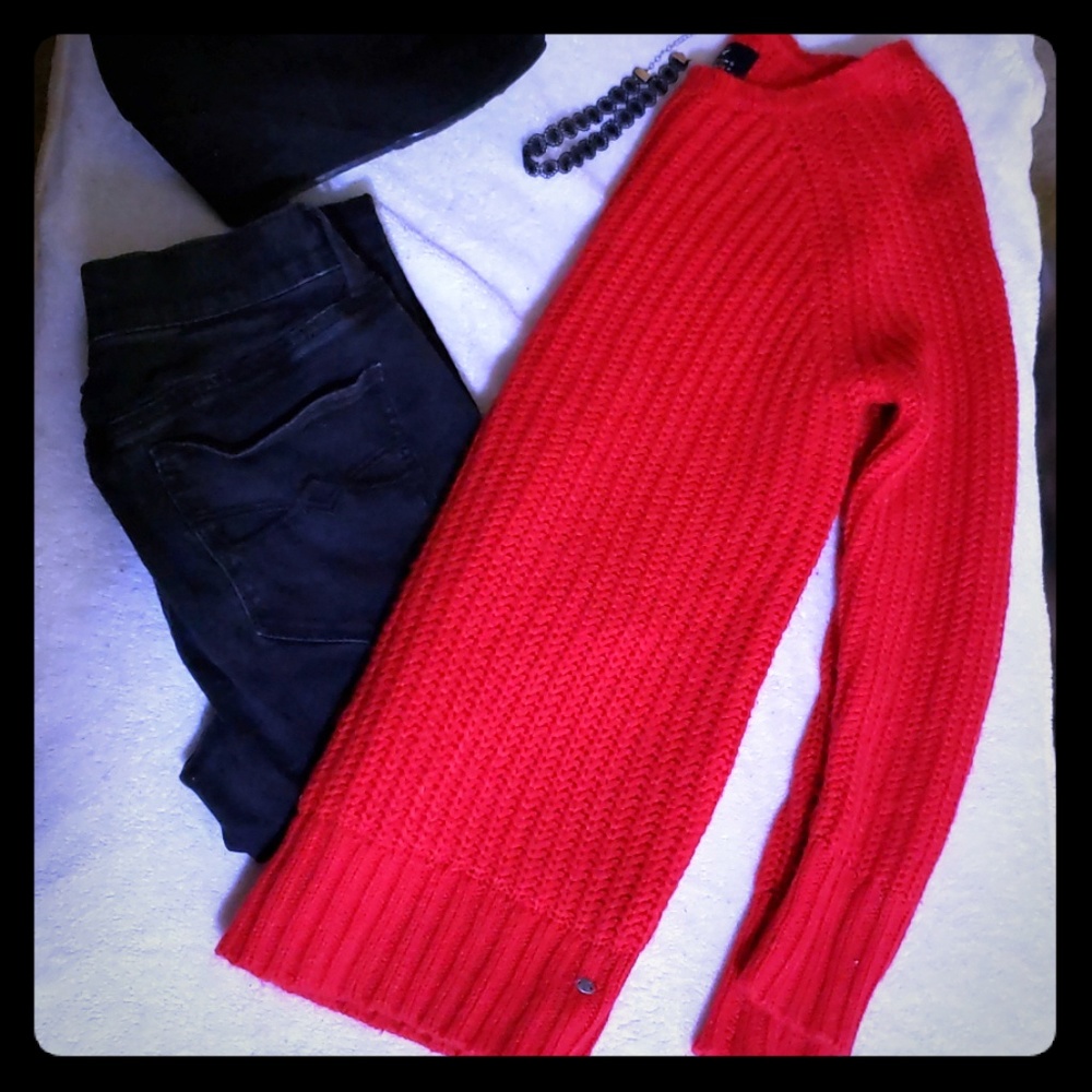 American Eagle Jegging Sweater